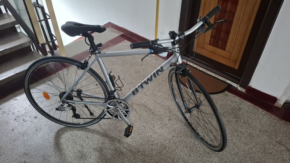 Bicicleta Decathlon Fit300 cadru aluminiu