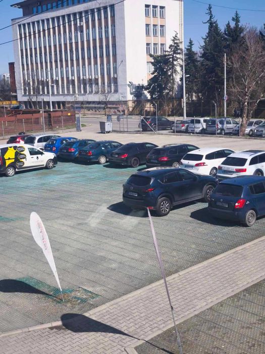 Давам под наем ПАРКОМЯСТО, гр. София, Дружба 1