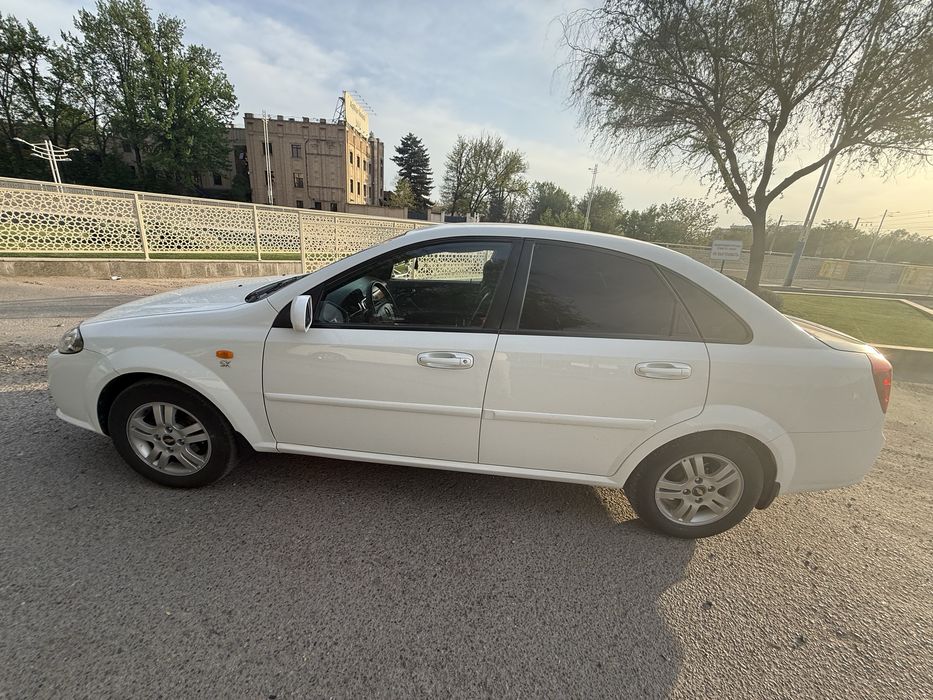 Lasetti 2010 mexanika xolati zor