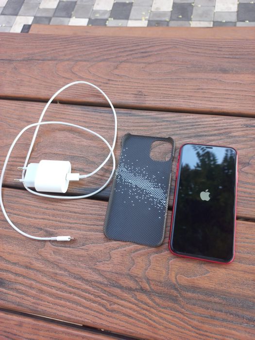 Iphone 11 sotiladi