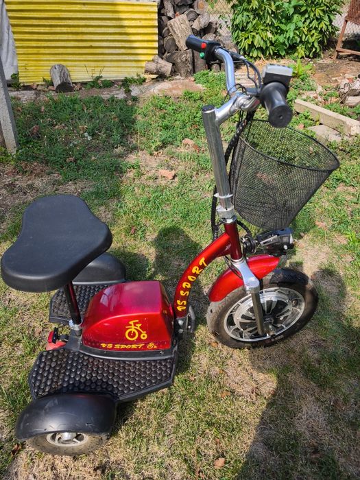 Електрическа триколка VS SPORT с кошница и фарове в перфектно състояни