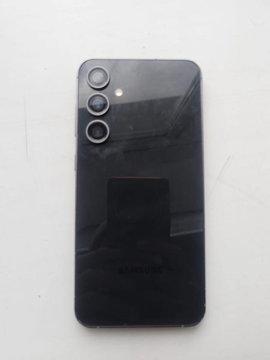 Продам самсунг S 23FE 8/256