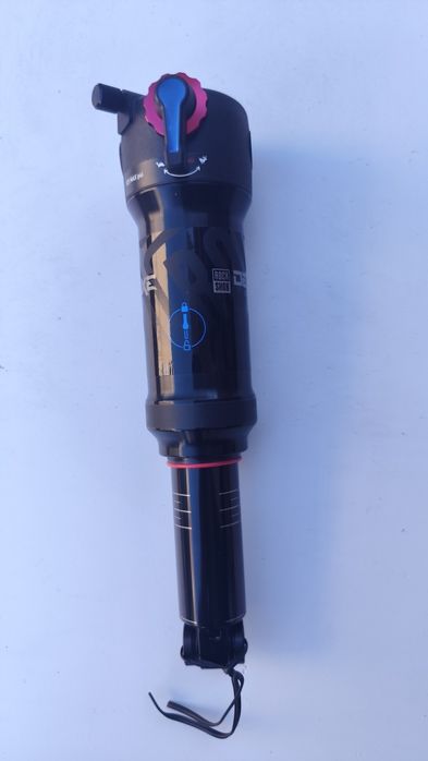 Rockshox Deluxe select + 205/65 mm