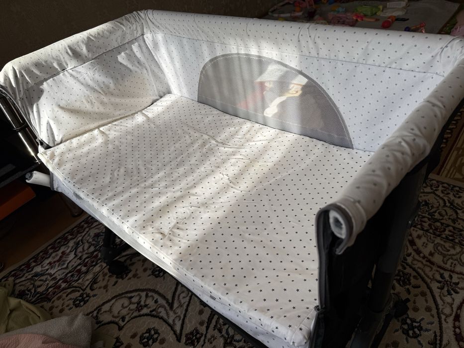 Манеж-кровать / люлька