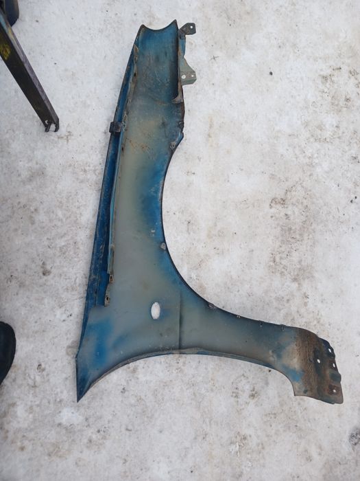 Крыло Мазда MX3 привозное