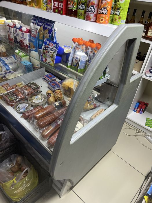 Витринный холодильник