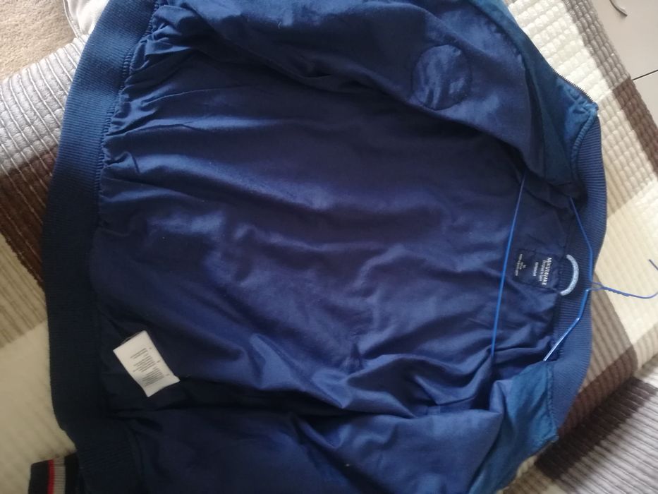 Продам ветровку для мальчика