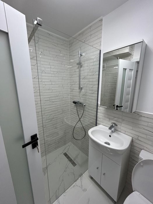 Inchiriez garsoniera ultracentrala, renovata integral-prima inchiriere