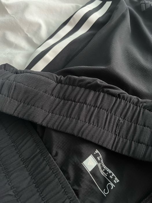 Adidas къси панталони