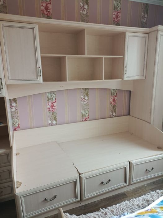 Продам детский спальный гарнитур