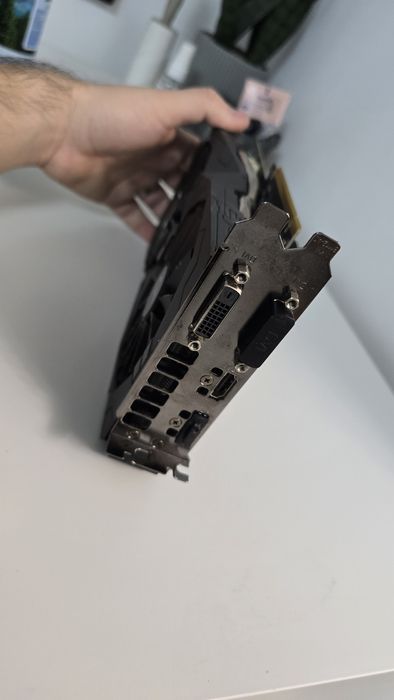 Placa Video ASUS Radeon RX 570 8GB GDDR5 – Stare Impecabila