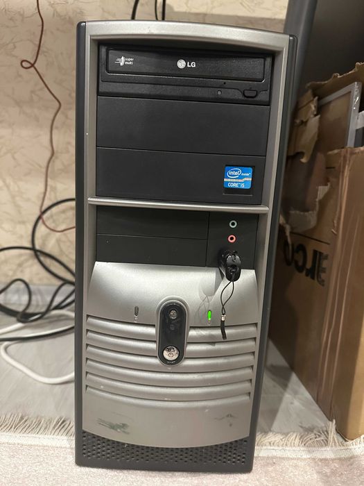 Компютър i5-2500K + 8GB RAM + SSD | офис / интернет | София