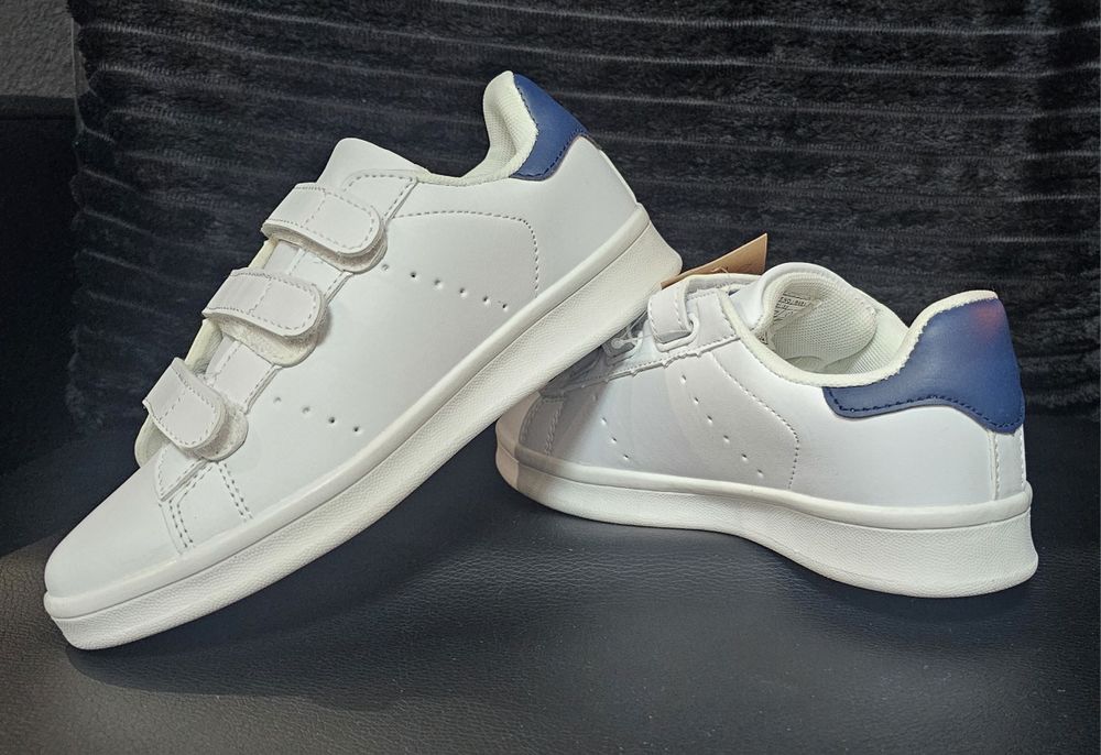 Детски маратонки в бял цвят