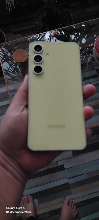 Vand Telefon S24