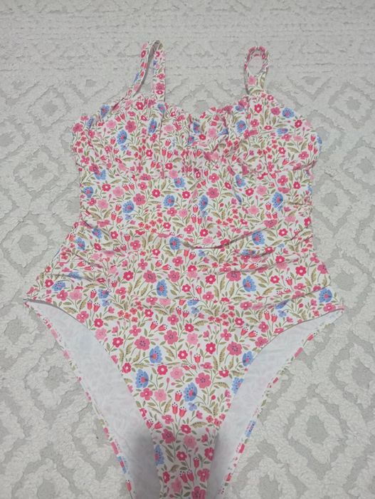 Costum damă baie