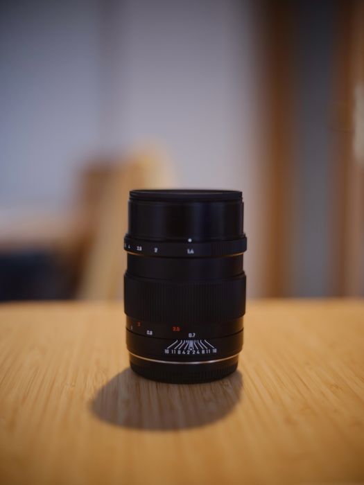 Обектив Mitakon 65mm 1.4 за Fujifilm GFX