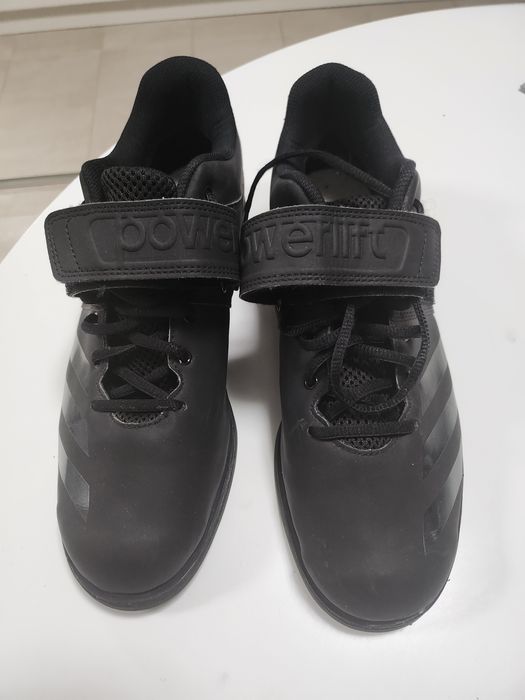 Adisasi Brand new Nr 45 EU!!!