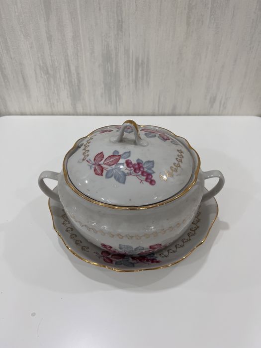 Обеденный сервис супница