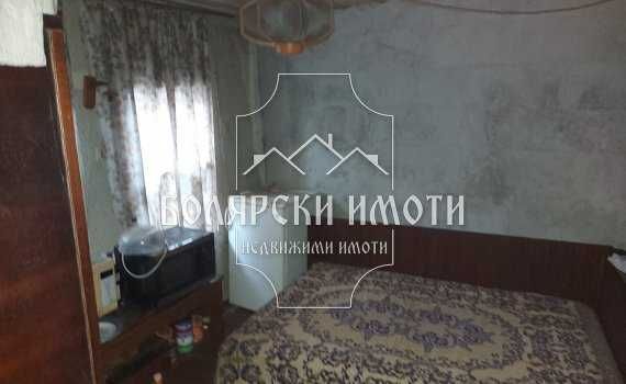 Панорамна двуетажна къща във Варуша