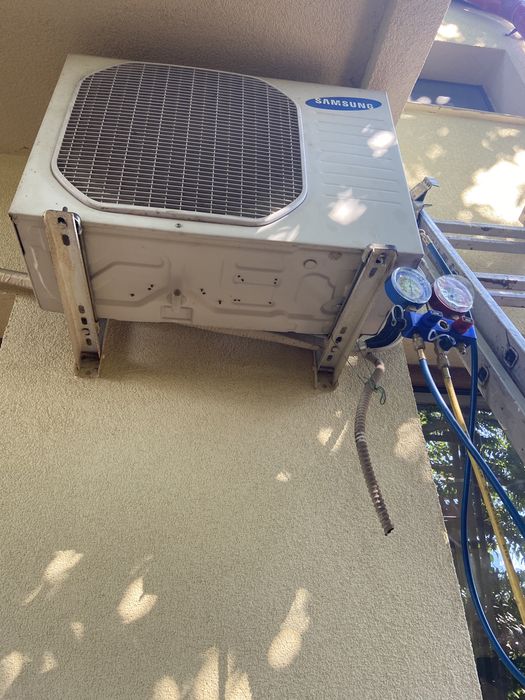 400 Montaj Aer Conditionat cu Factura incarcare freon ingienizare servis