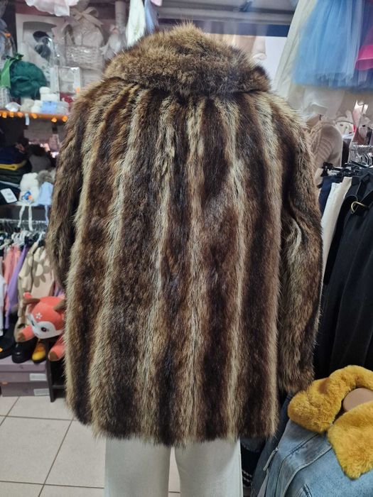 Haina blana dama