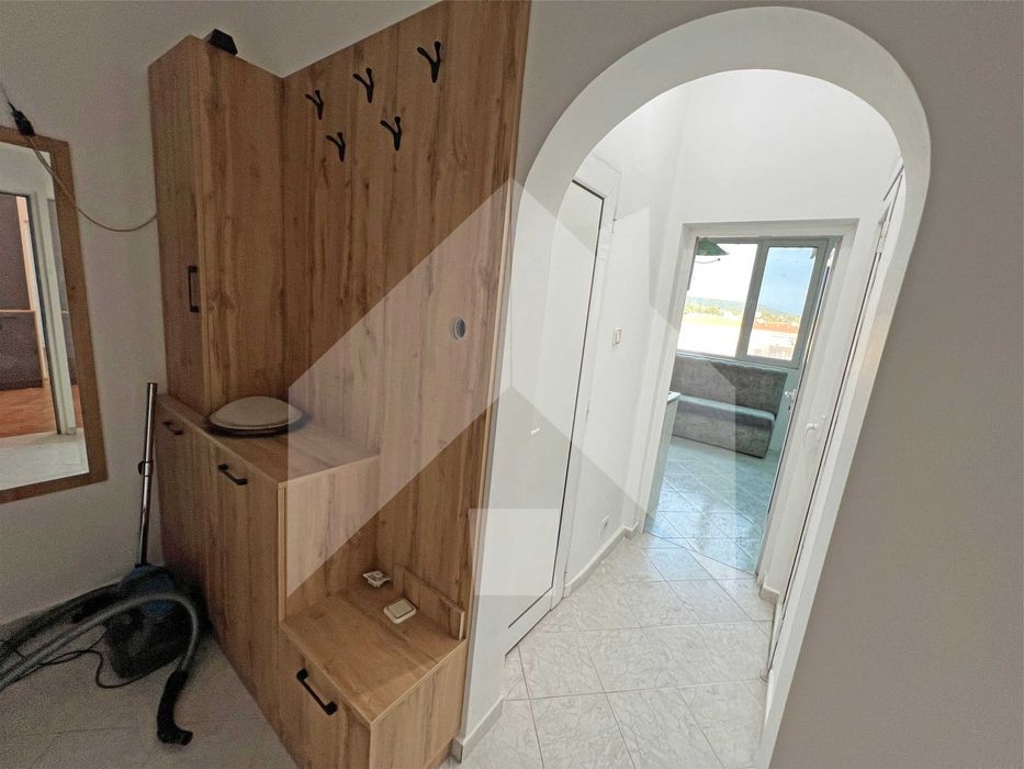 Продава се Двустаен апартамент в Нови пазар - 60 кв.м за 935 €/кв.м - Снимка #1