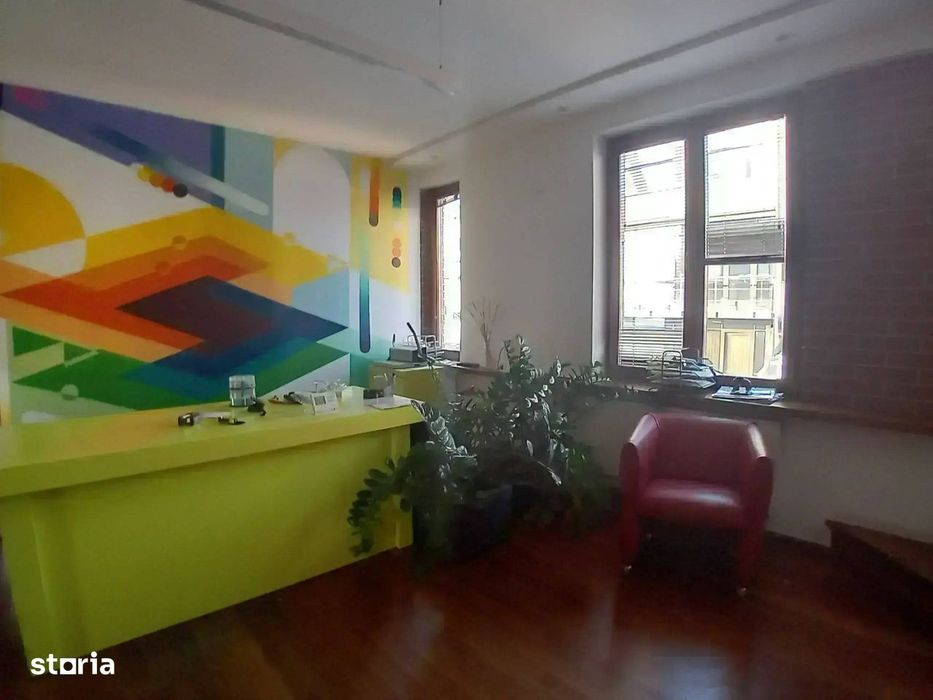 Triplex luminos cu rooftop de 80 mp, în Dorobanți