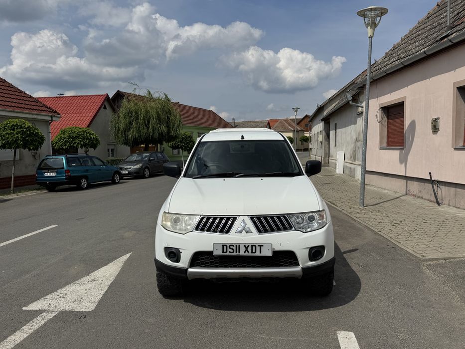 Mitsubishi L200 2011 136cp