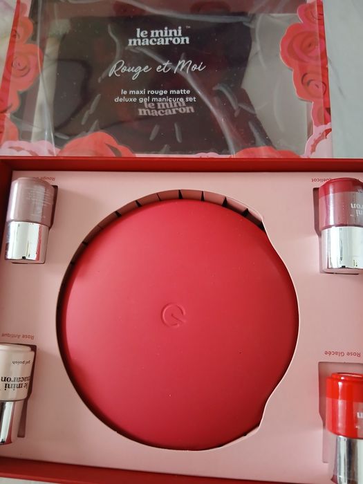 Kit penyru manichiura semipermanenta acasa