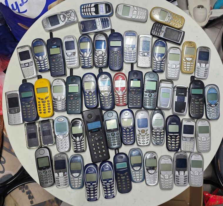 Ретро мобилни телефони