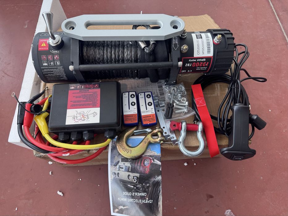 Troliu VEVOR Electric Winch 12v 13500lbs 6 Tone