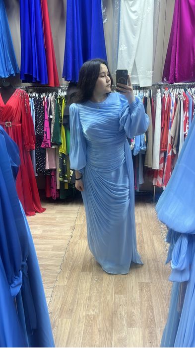 Продаеться платья