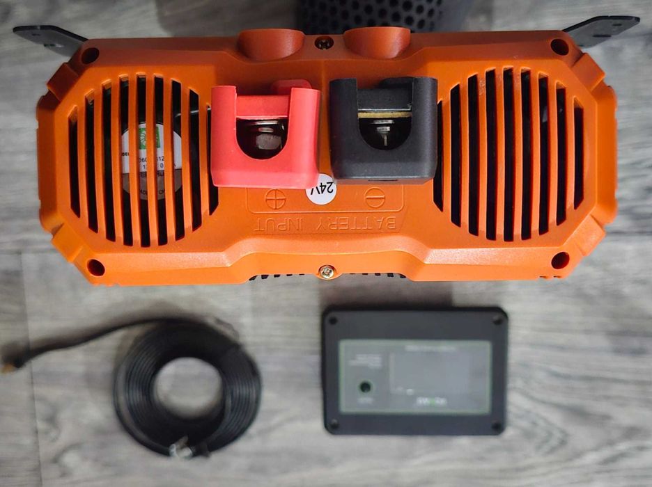 Invertor pur sinus FCHAO 2000W 24V | Off-grid solar | LiFePO4 / AGM