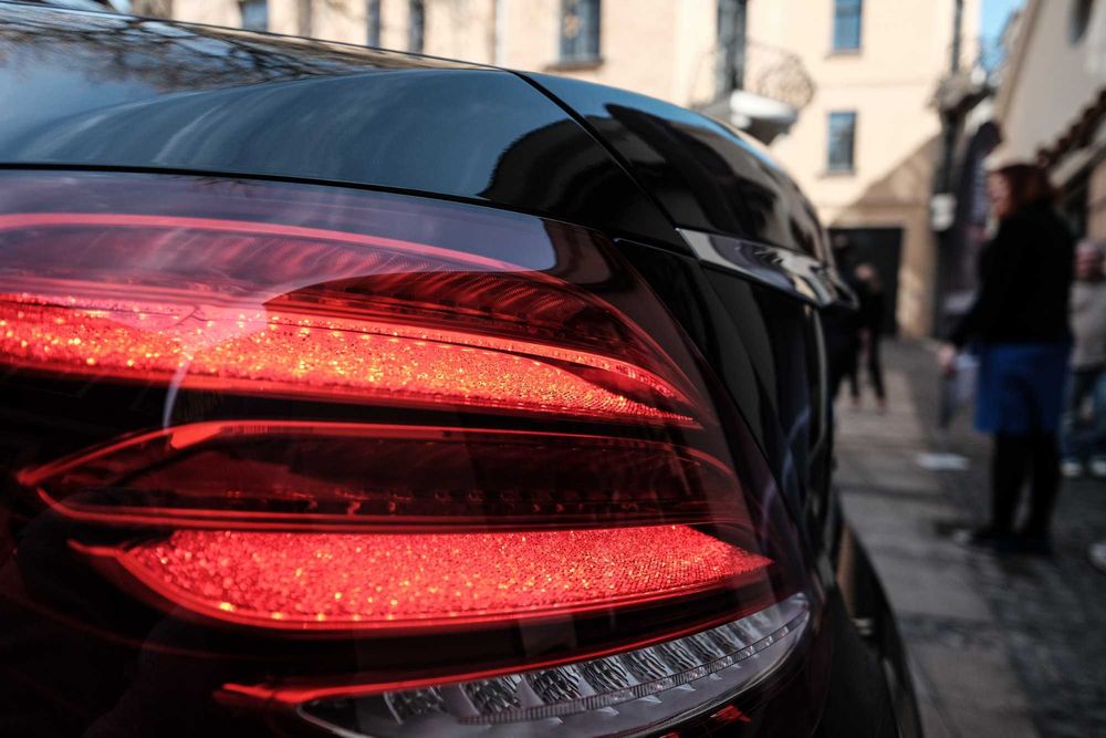 ЧИСТО НОВИ LED Стопове 1:1 за Mercedes W213 16-20 ЖЪЛТ мигач