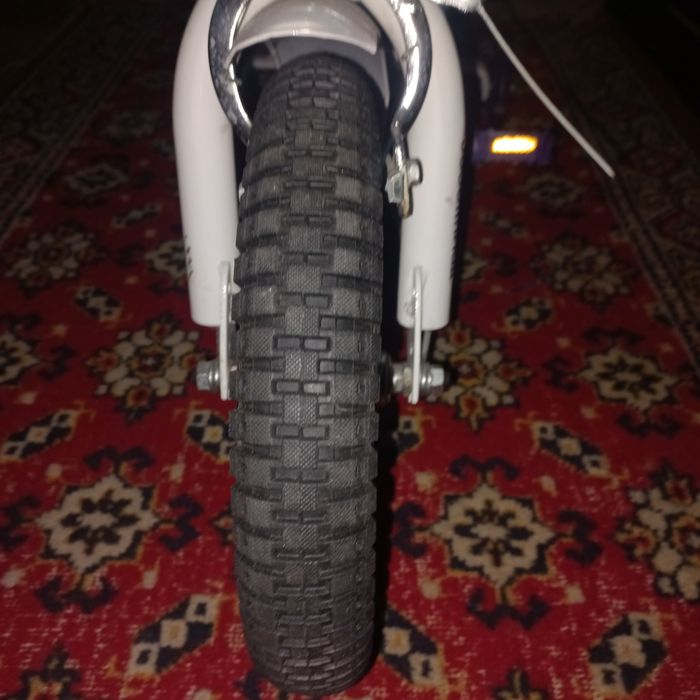 Продаётся новый велосипед.