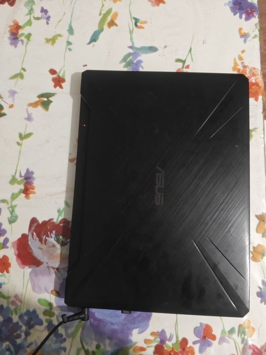Игровой ноутбук Asus