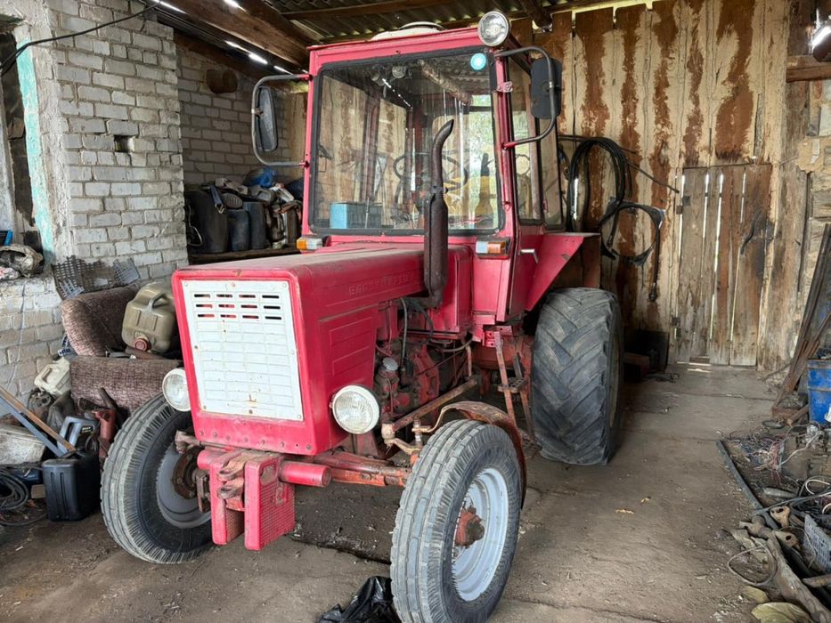 Продам два трактора МТЗ-82,Т-25.