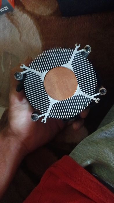 Vând cooler AMD ryzen
