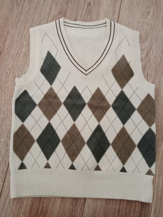 Продам детские вещи .