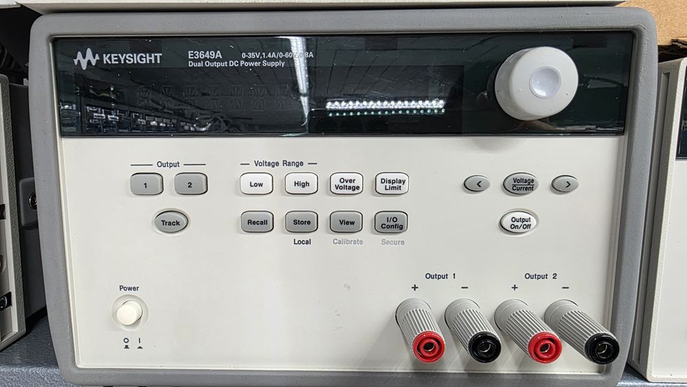 Sursa Keysight E3649A dubla iesire 0-60V