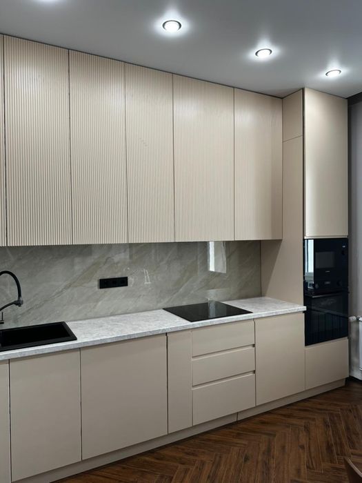 Кухонный гарнитур без техники!