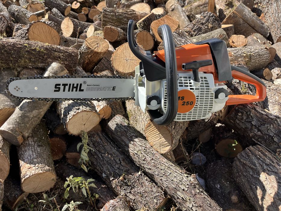 Бензинова резачка STIHL MS250