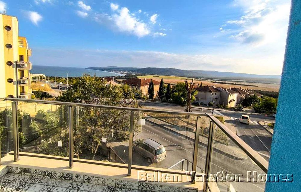 Двустаен апартамент в новопостроена сграда близо до плажа в Бяла