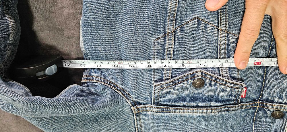 Jacheta jeans imblanita Levi's Premium - masura M