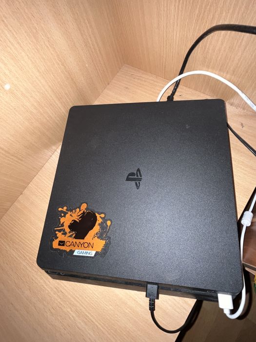 PlayStation 4 Slim 1tb