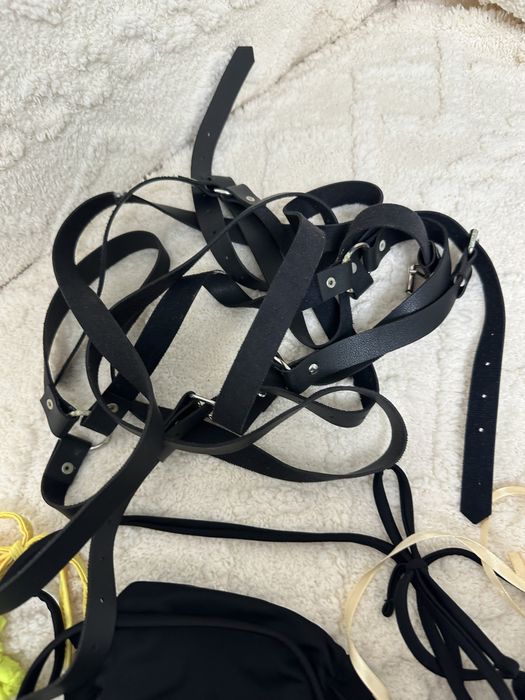 Купальники и портупея