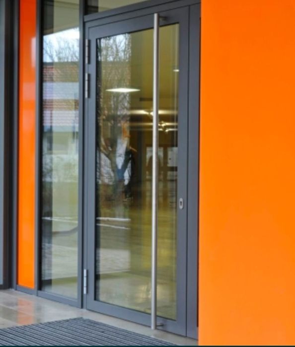 Дверные ручки штанги