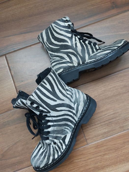 Боти за момиче 34 номер естествена кожа