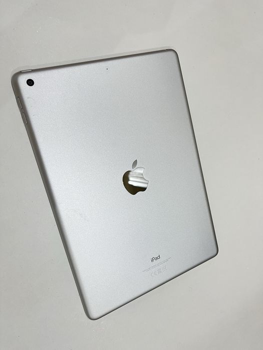 Продам Ipad 9 поколения