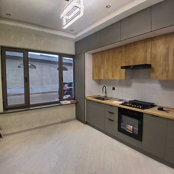 4 комн 2 сан узла Отличный ремонт+ встроенная кухня